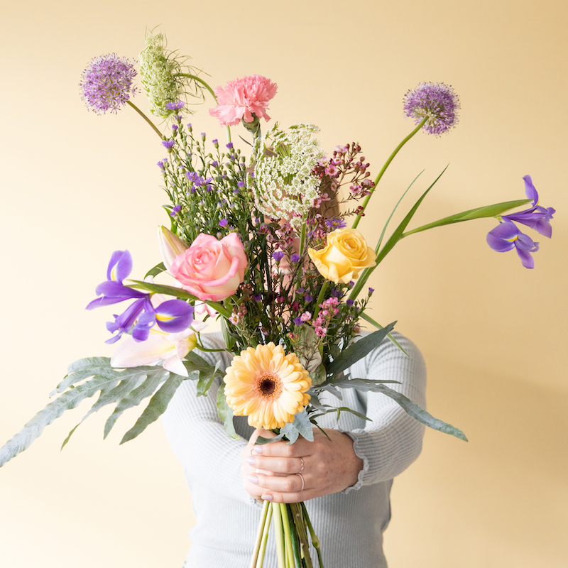 Voorjaarsboeket in vrolijke kleuren