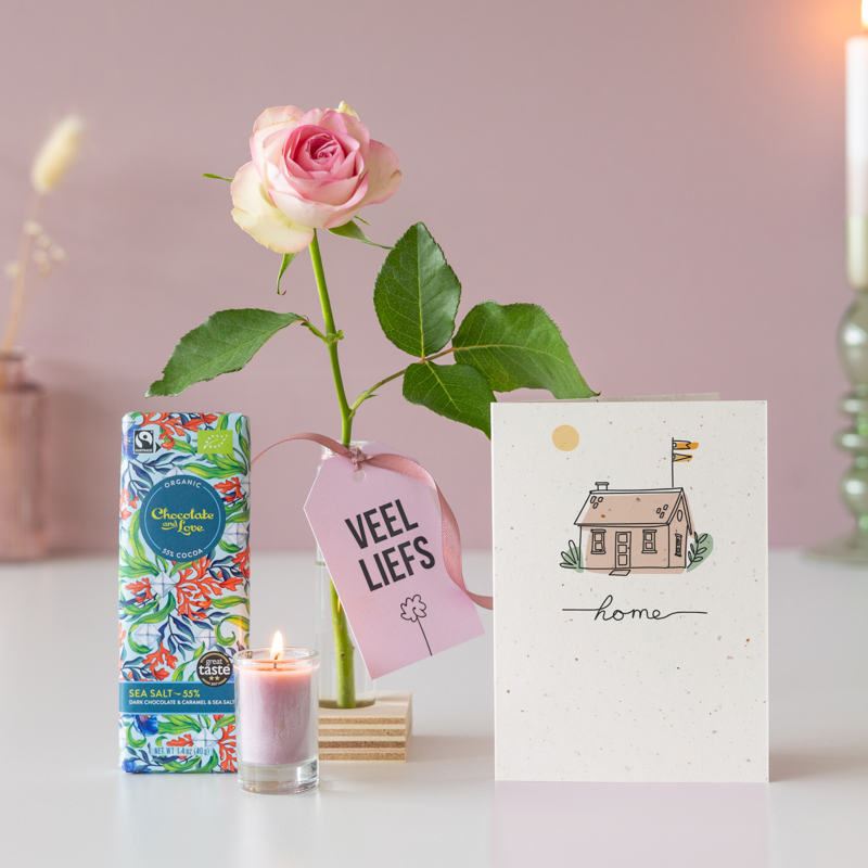 Veel liefs Nieuw Huis Brievenbusbloemen