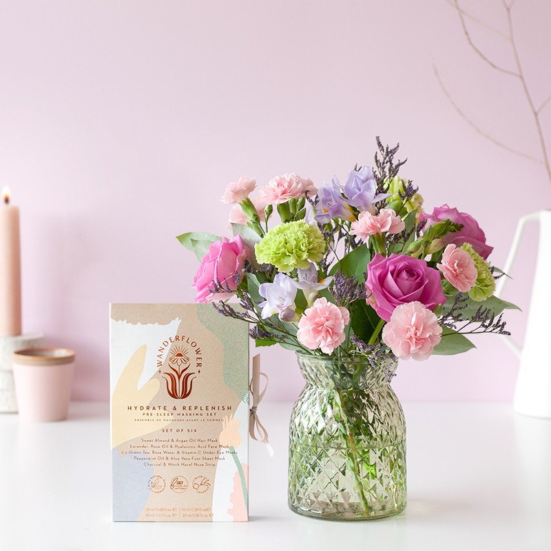 Sweety + Hydrate mask | Brievenbus bloemen | 9 dagen versgarantie | Per post bezorgd Brievenbusbloemen