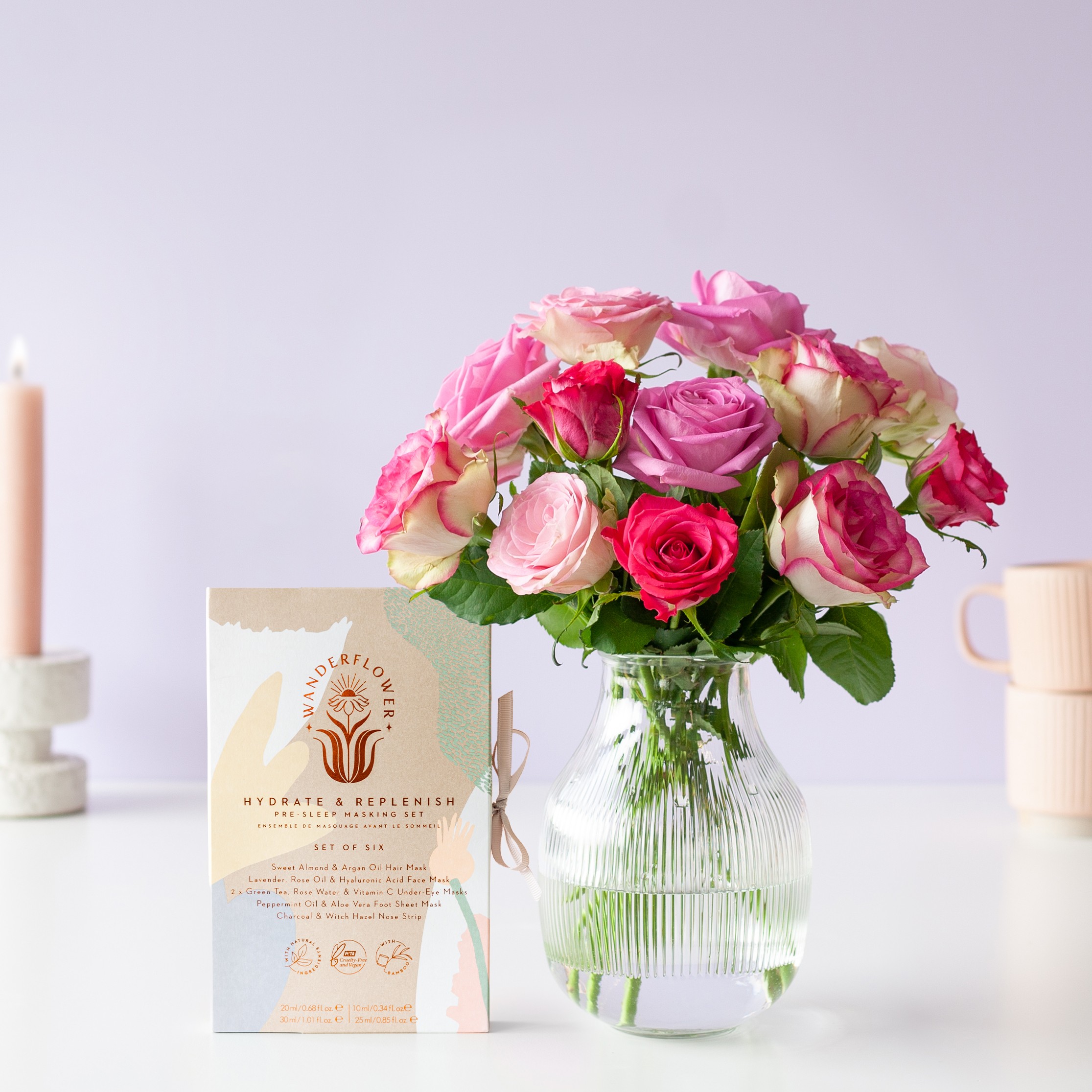 bos met roze roze en setje hydraterende maskers 