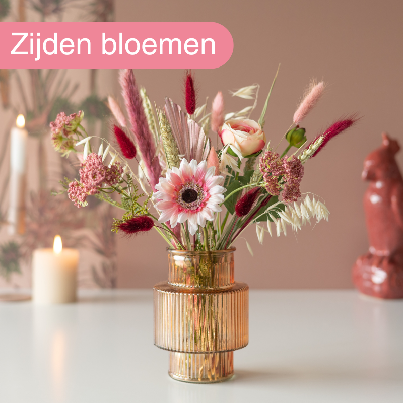 Silky | Zijden brievenbus bloemen  | Zijden bloemen cadeau per post versturen | BloomPost