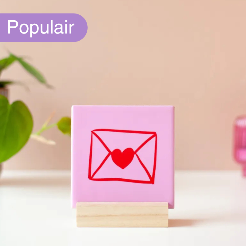 Tegeltje Liefs | Uniek brievenbus cadeau | Per post bezorgd Brievenbusbloemen